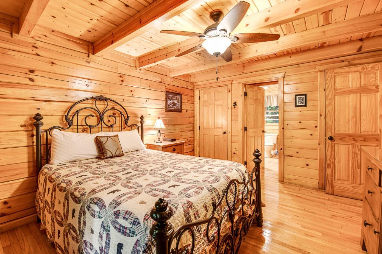 Villa Bear Pleasures à Gatlinburg Extérieur photo